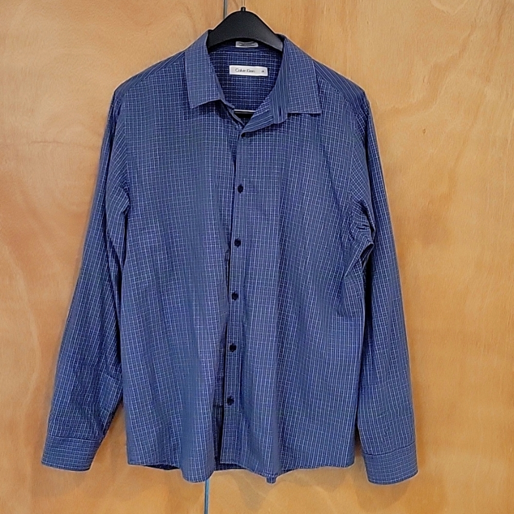 Calvin Klein 100% cotton blue small plaid shirt, size L